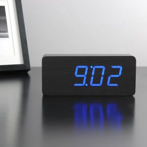 gingko-rechargeable-slab-black-wood-click-alarm-clock-digital-blue-led-p1211-3955_image